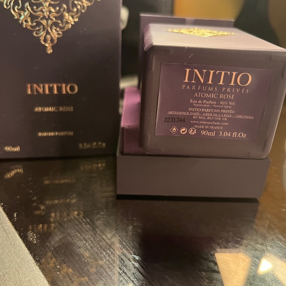 🛑SOLD🛑ATOMIC ROSE 🌹 by INITIO. 3.4 oz. FULL bottle. Delina competition! - Picture 5 of 6